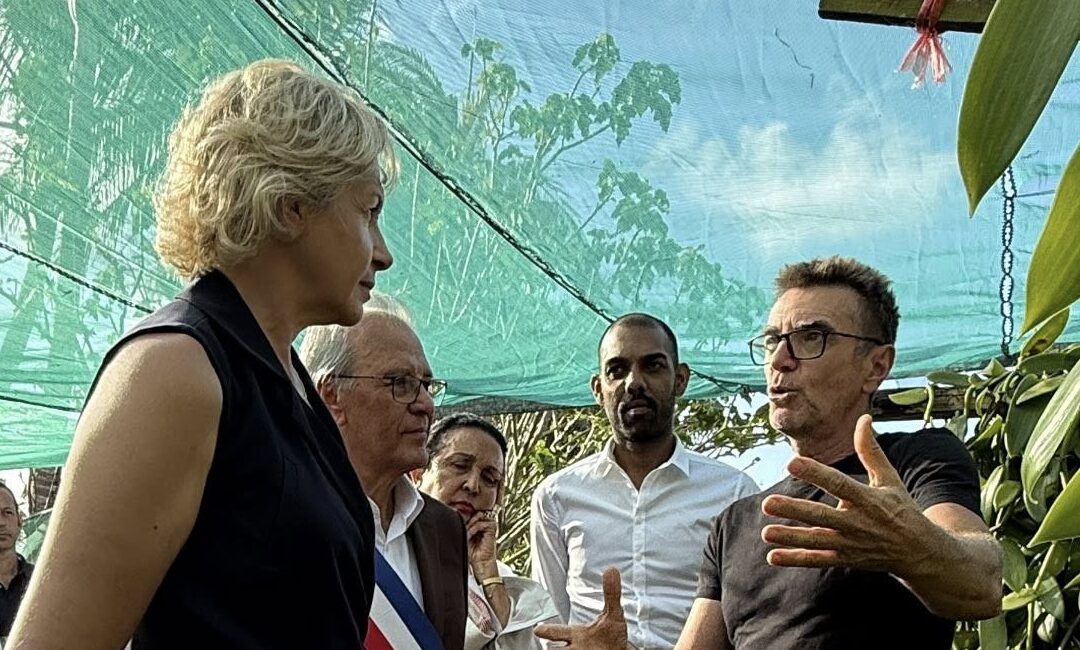 Visite de la ministre du tourisme à la Vanilleraie